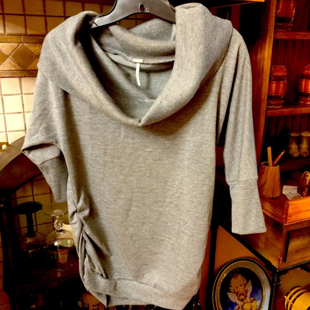 Proof Sweater Woman’s Size Small .Gray 1/2 sleeve